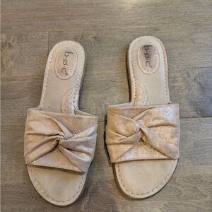 b.o.c. Women's Tan Slide Sandals size 9M